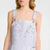 Blanco – Vestido de gabardina bordado