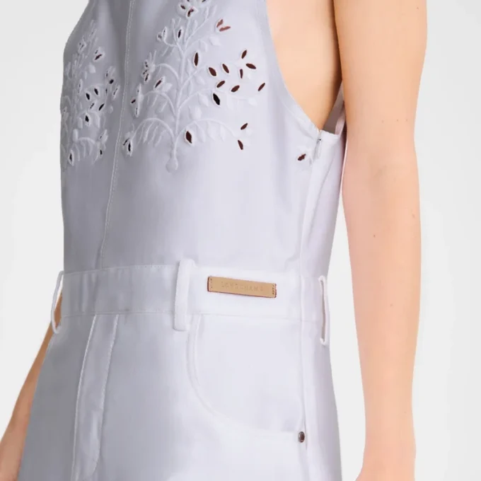 Blanco – Vestido de gabardina bordado