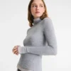 Jersey fino de cuello alto
