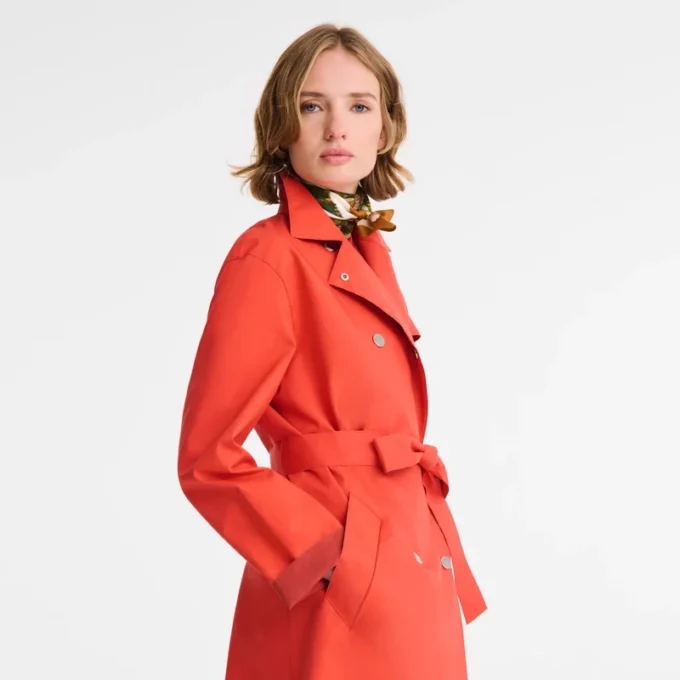Rojo – Gabardina técnica repelente al agua