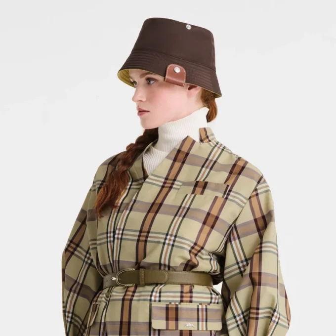 Sombrero reversible tipo pescador