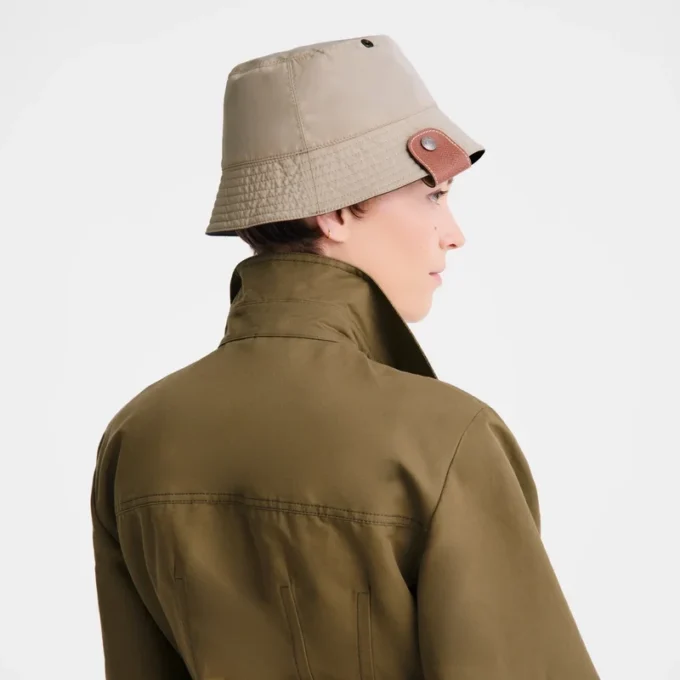 Sombrero reversible tipo pescador