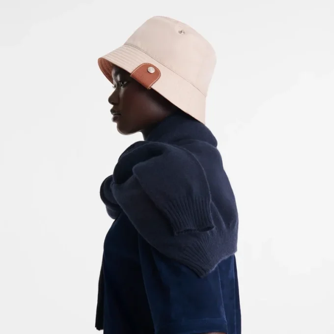 Sombrero reversible tipo pescador